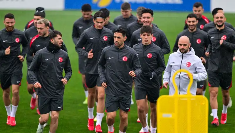 Milli Takımda Sakatlık Şoku: İki Futbolcu Üzüntü Verdi!