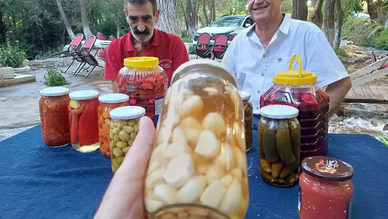 Araban Sarımsağı’nın Mucizevi Turşusu ile Sağlık ve Lezzet Bir Arada