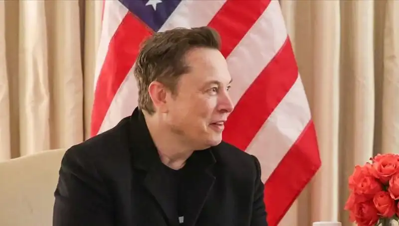 "Elon Musk'tan Trump'a Destek: Milyarder İş Adamı, Beyaz Saray'da Patlak Veren Krizi Yorumladı!"
