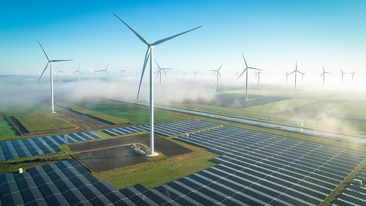 Bakan Bayraktar: Konutlarda Kullanılan Elektriğin Tamamı Yenilenebilir Enerjiden