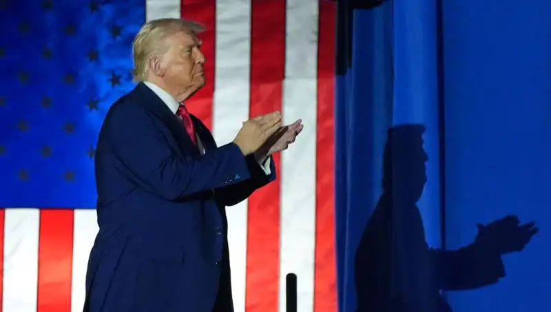 Trump'ın İlk 100 Günü: Tarihi Değişimlere İmza Attı